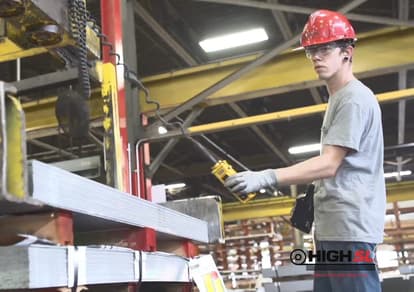 Crane Operator with HIGHSL Material